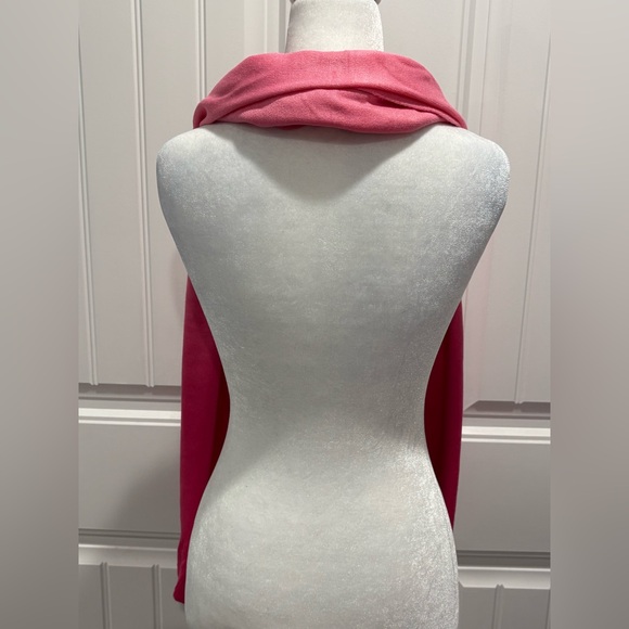 Pink Button-Up Scarf - Picture 5 of 6